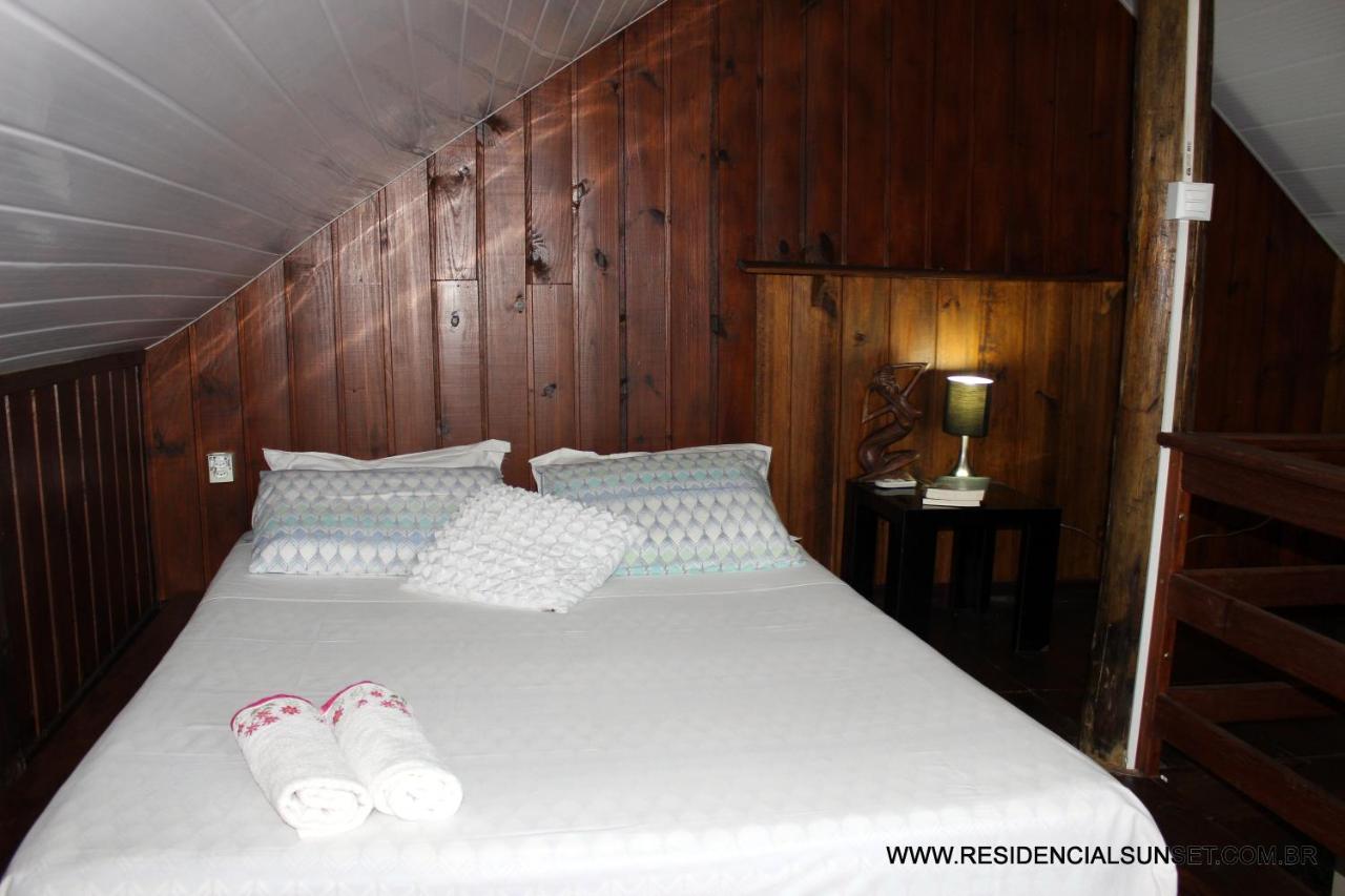 Residencial Sunset Aparthotel บอมบินญัส ภายนอก รูปภาพ