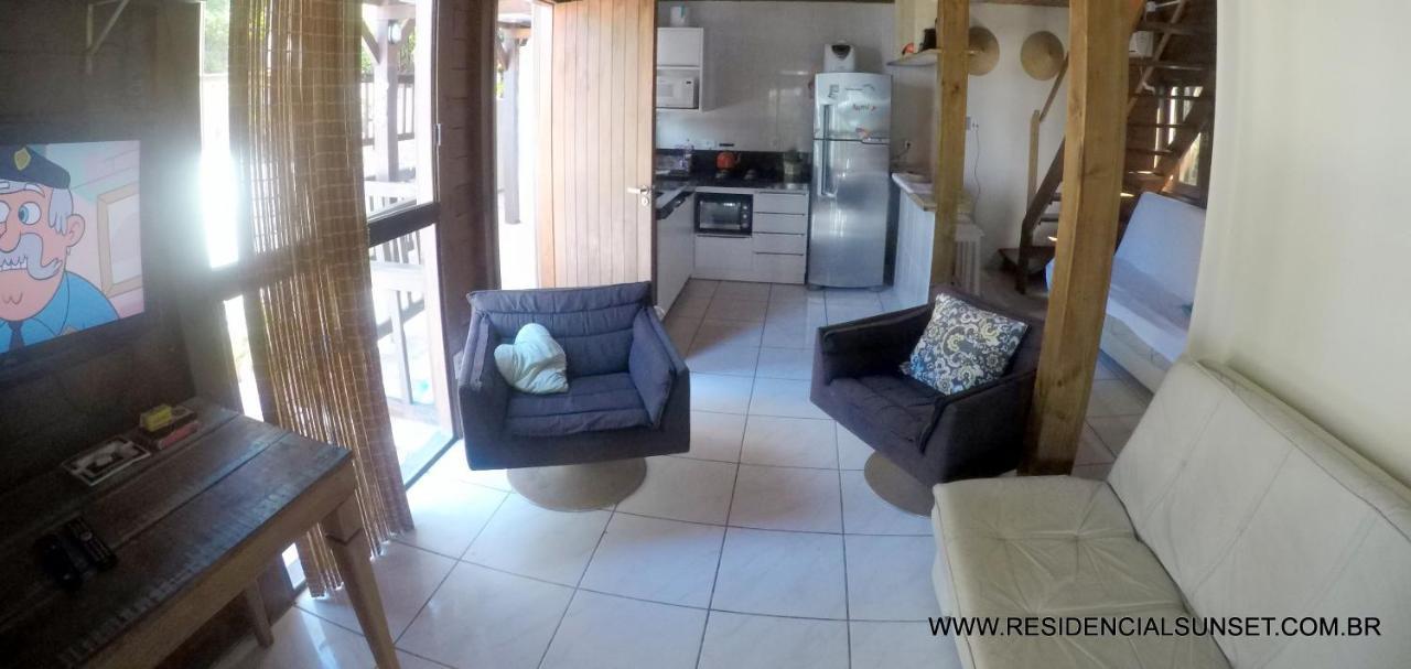 Residencial Sunset Aparthotel บอมบินญัส ภายนอก รูปภาพ
